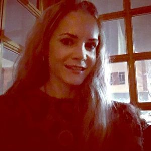 Meet your Posher, Juliette